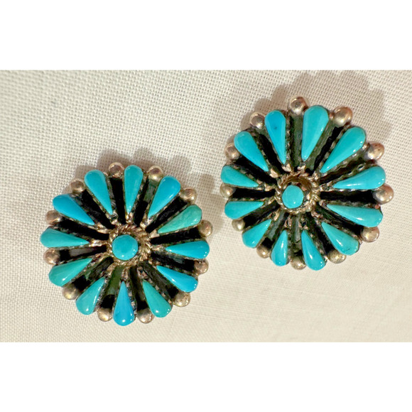Native American Sleeping Beauty Turquoise Earrings Needlepoint Sterling Signed - Picture 4 of 7